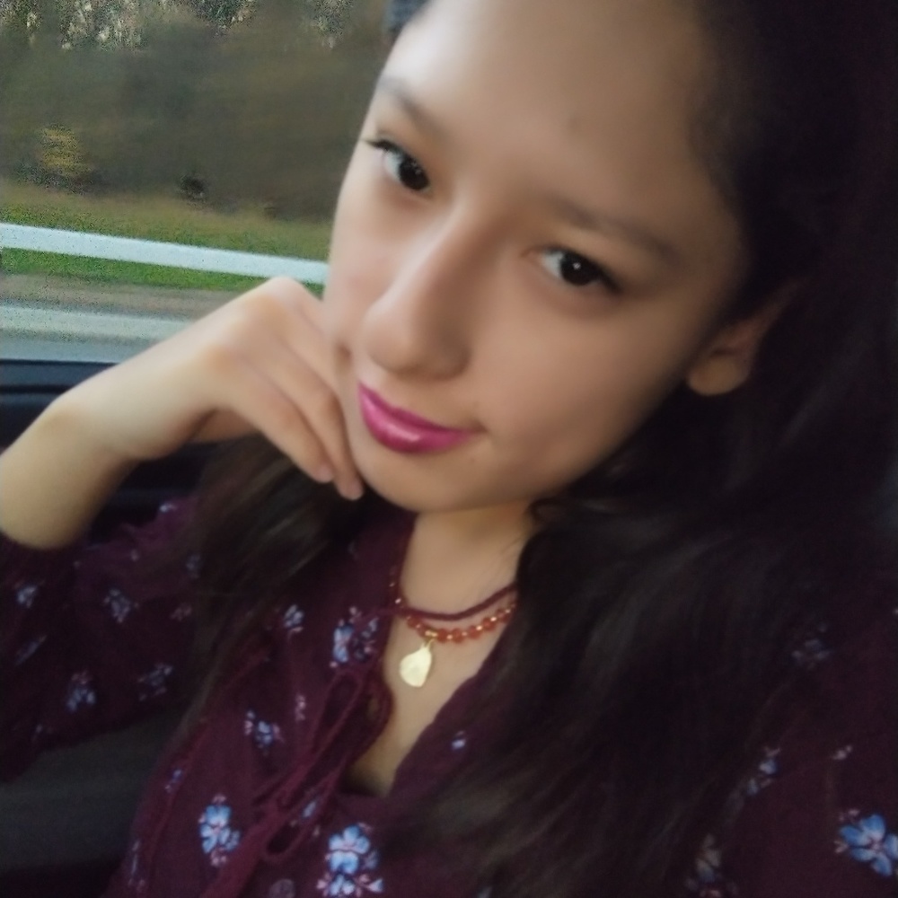 Meet your Posher, Stephanie